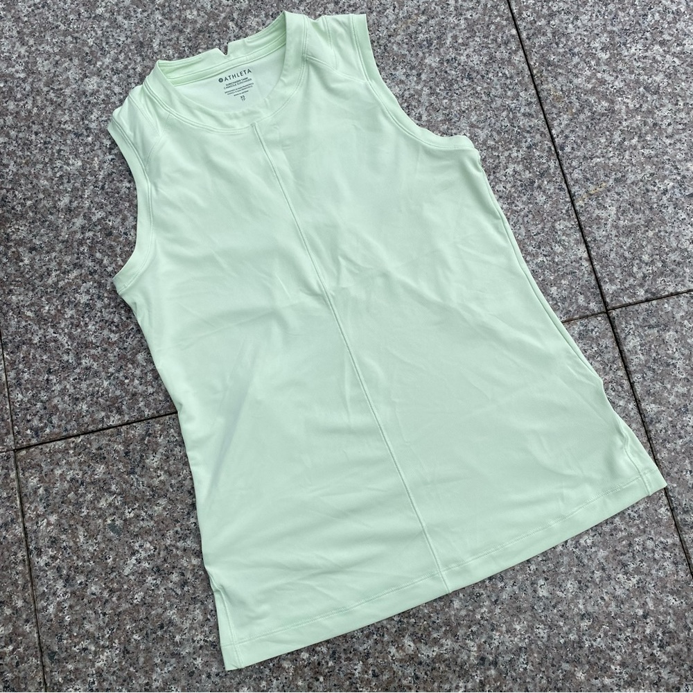 Athleta sunchaser tank top